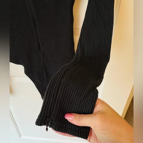 Good American Long Sleeve Funnel Neck Rib Bodysuit - Picture 8 of 11